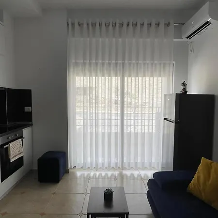 Premiere ساراندا